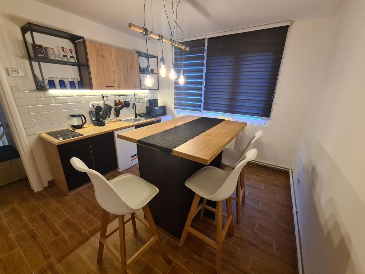 Mak Apartment - Free Parking - Balcony Sarajevo Luaran gambar